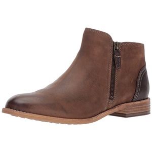 Clarks Leather Maypearl Juno Zip Ankle Booties